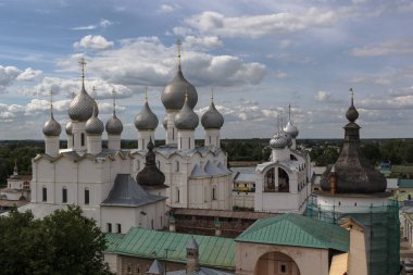 Rostov Kremlin kubbeleri
