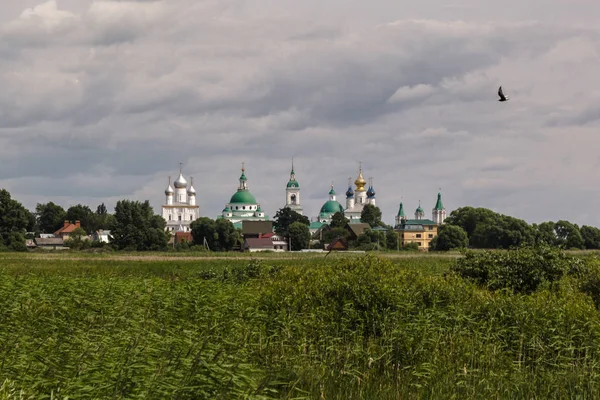 Spaso-Yakovlevsky klášter, Rostov, Yaroslavl region. — Stock fotografie
