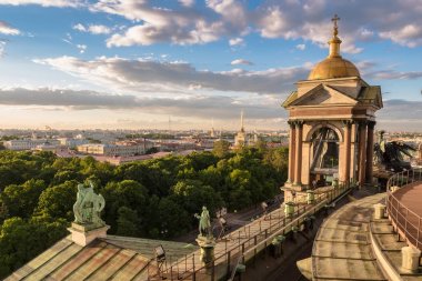 St. Isaac's Cathedral çatısı görüntüsü