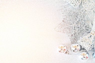 Parlak arka plan bokeh parlak gümüş süs