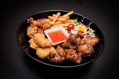 lezzetli karışımı ızgara biftek ve organik sebze