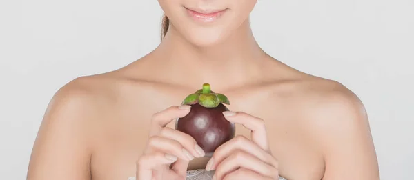 Asyalı kadınlar sağlıklı temiz tan cilt kapatın