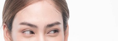 Doğal kadın gözünü kapat.