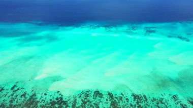 Gündüz vakti deniz manzarası. Endonezya 'nın Idyllic doğası.