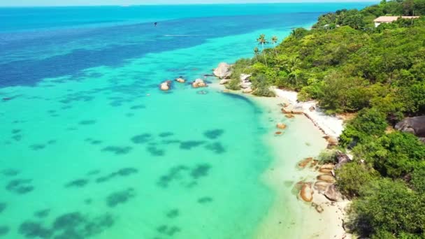 Levendige Turquoise Zee Aan Kust Vakantieseizoen Bali Indonesië — Stockvideo