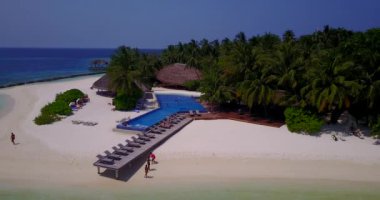 Adadaki tropik yaz tatili. Barbados, Karayiplerin güneşli doğası.