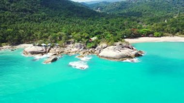 Tropikal adada yeşil dağlar. Bali 'nin Idyllic doğası.