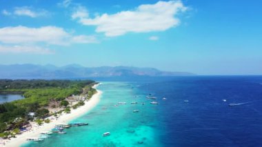 En tepeden tropik tatil köyü. Endonezya, Bali 'ye Seyahat.