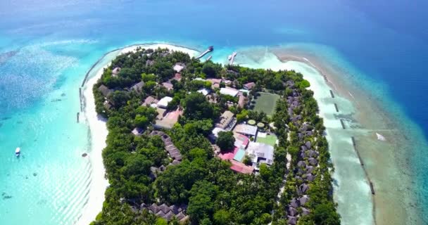 Île Avec Petits Bâtiments Vus Depuis Drone Voyage Été Thaïlande — Video