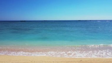 Kopya alanı olan sakin deniz manzarası. Endonezya, Bali 'nin egzotik doğa manzarası. 