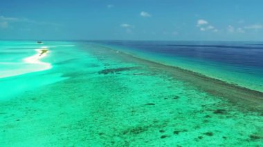 Sonsuz turkuaz deniz manzarası. Tayland 'a Seyahat.