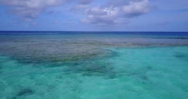 Yumuşak renklerde deniz pelerini. Endonezya, Bali 'nin egzotik doğa manzarası. 