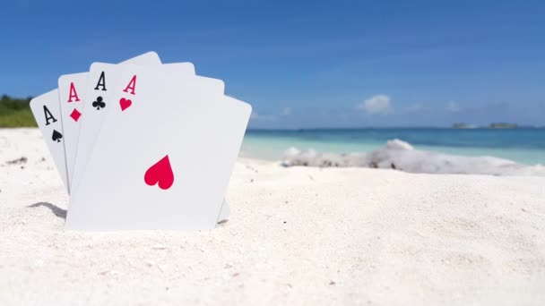 Video Van Poker Kaarten Four Aces Het Zee Strand Achtergrond — Stockvideo