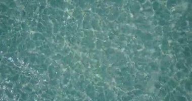 Dalgalı suya yakından bak. Hawaii, ABD 'ye yaz gezisi.