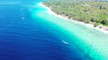 Yukarıdan ada manzarası. Tayland 'da boş zaman. 