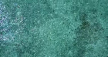 Kristal deniz manzaralı. Bali 'de yaz tatili.