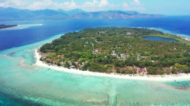 Adanın havadan görünüşü. Tayland, Asya 'nın tropikal doğası. 