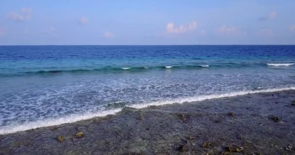 Drohne Luftaufnahme Der Klaren Türkisfarbenen Küste Natürlicher Hintergrund Thailands — Stockvideo
