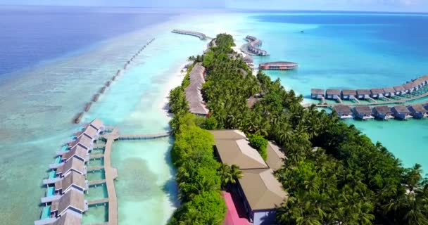 Pemandangan Udara Bungalow Pulau Tropis Cerah Sifat Bora Bora Polinesia — Stok Video