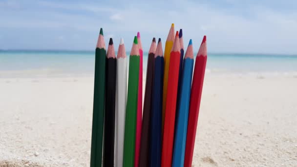 Crayons Couleur Sur Plage Détente Estivale Bali Indonésie — Video