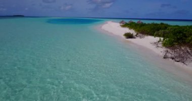 Sabahları güneşli, boş deniz kıyıları. Bora Bora 'da yaz tatili, Fransız Polinezyası.