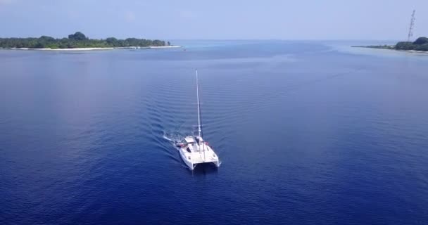 Barco Vela Mar Azul Vacaciones Exóticas Maldivas Asia Meridional — Vídeo de stock