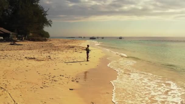 Pesca Dell Uomo Laguna Concetto Estivo Alle Maldive — Video Stock