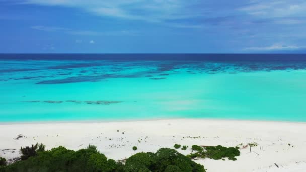 Helder Turquoise Oceaan Landschap Overdag Zomer Ontspannen Bora Bora — Stockvideo