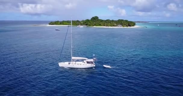 Kleine Boote Mit Meereslandschaft Aussichtsreiche Aussicht Auf Das Meer Auf — Stockvideo
