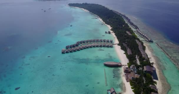 Тропический Остров Уютными Бунгало Летний Отдых Бали Индонезия — стоковое видео