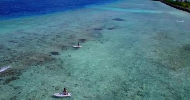 Turisti Che Cavalcano Tavole Piatte Paesaggio Della Giamaica Caraibi — Video Stock