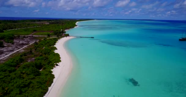 Costa Azul Turquesa Transparente Ilha Tropical Viajar Para Indonésia — Vídeo de Stock