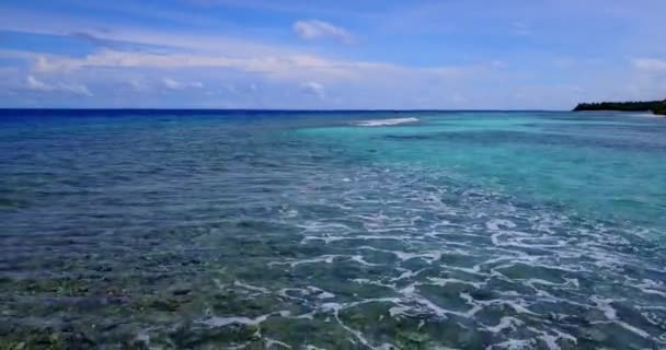 Ήρεμο Θαλασσινό Νερό Την Ηλιόλουστη Μέρα Φύση Της Δομινικανής Δημοκρατίας — Αρχείο Βίντεο