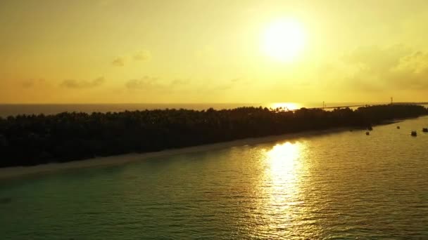 Deniz Kenarında Altın Saat Barbados Karayiplerin Güneşli Doğası — Stok video