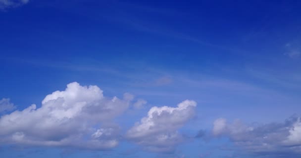 Céu Azul Com Nuvens Brancas Macias Férias Verão Bali Indonésia — Vídeo de Stock
