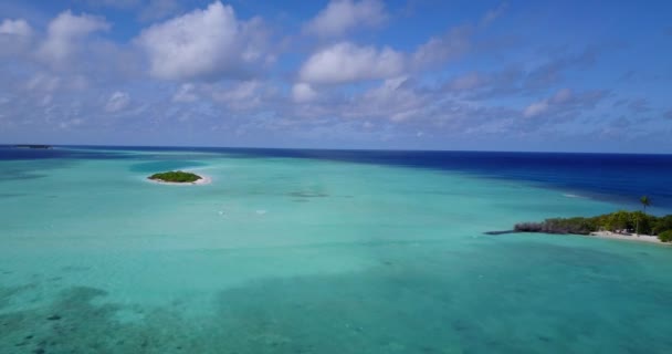 Schöne Türkisfarbene Meereslandschaft Mit Grünen Inseln Naturszene Von Bali — Stockvideo