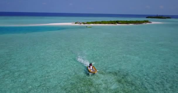 Człowiek Łodzi Motorowej Morzu Krajobraz Australii Oceania — Wideo stockowe