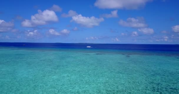 Acqua Turchese Che Sfocia Nel Mare Blu Vacanze Estive Bali — Video Stock