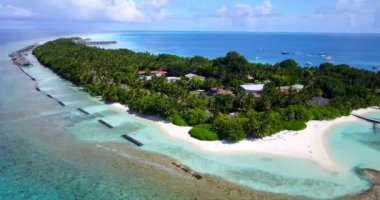 Parlak yaz tatili tepeden izleniyor. Dominik Cumhuriyeti, Karayipler 'in şaşırtıcı doğası.