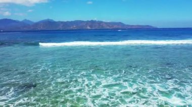Mavi deniz seyahati. Bali 'de yaz tatili.