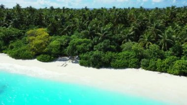 Tropik adalı turkuaz deniz, Bali 'de yaz cenneti.