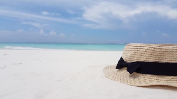 Cappello Paglia Sulla Spiaggia Tropicale Vacanze Bali — Video Stock