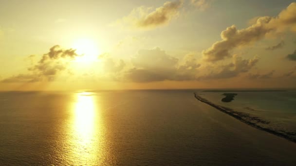 Strahlend Gelber Sonnenuntergang Sommerparadies Der Dominikanischen Republik Karibik — Stockvideo