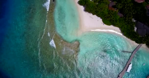 Schone Kustlijn Met Rustig Blauw Water Tropisch Karakter Van Thailand — Stockvideo