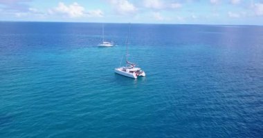 Gündüz deniz manzaralı. Bali, Endonezya 'da egzotik tatil.