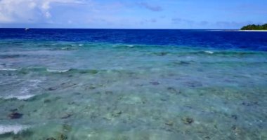 Gündüzleri sakin deniz manzarası. Endonezya, Bali 'ye Seyahat.