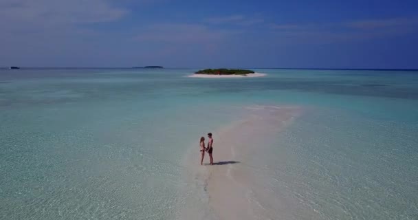 Romantic Couple Tropical Beach — Stock Video