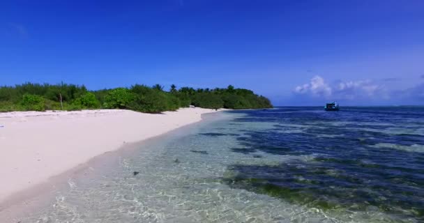 Images Pittoresques Île Tropicale Avec Une Belle Mer Cristal — Video