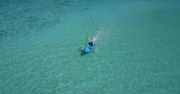 Vista Aérea Vídeo Barco Água Mar Azul Turquesa — Vídeo de Stock