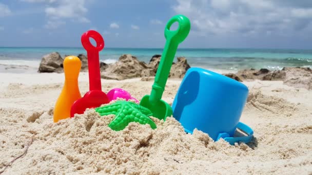 Brinquedos Plástico Praia Relaxamento Verão Bali Indonésia — Vídeo de Stock